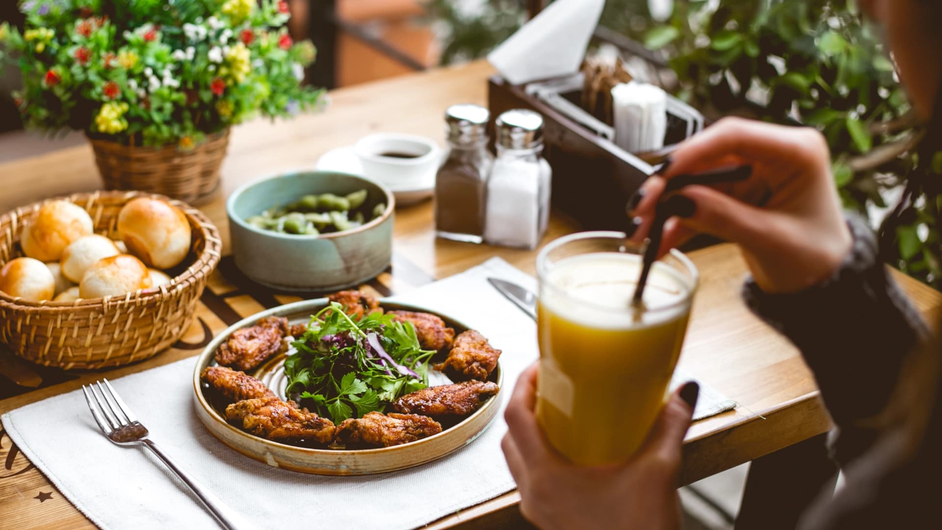Curated Food & Beverage Experiences